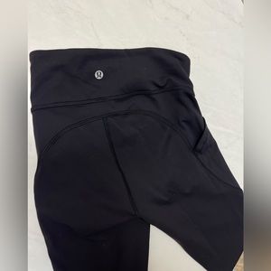 Lululemon black high rise pants with pockets